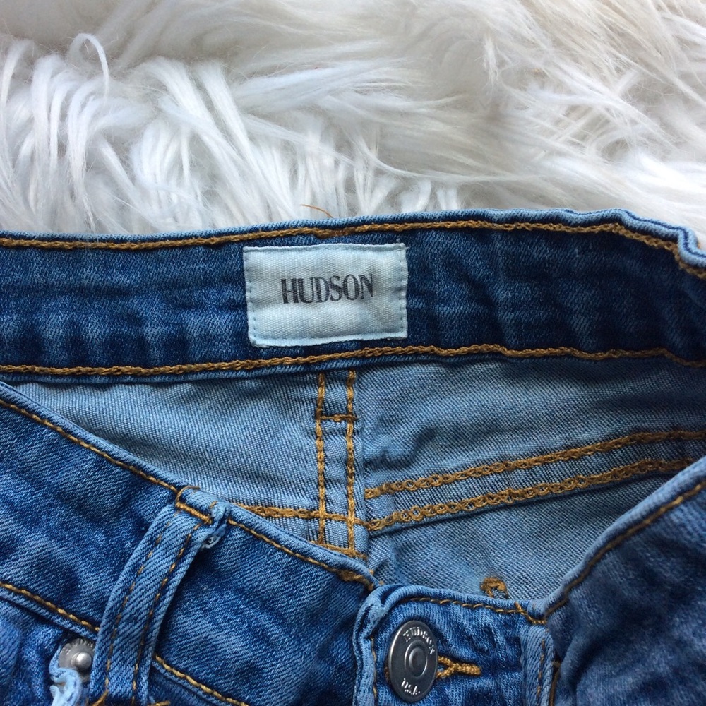 HUDSON Girl’s High Rise Distressed Shorts - Picture 6 of 9
